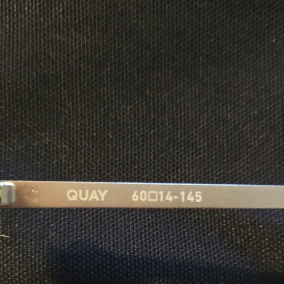 Quay Backstage Pass Sunglasses - Picture 3 of 6